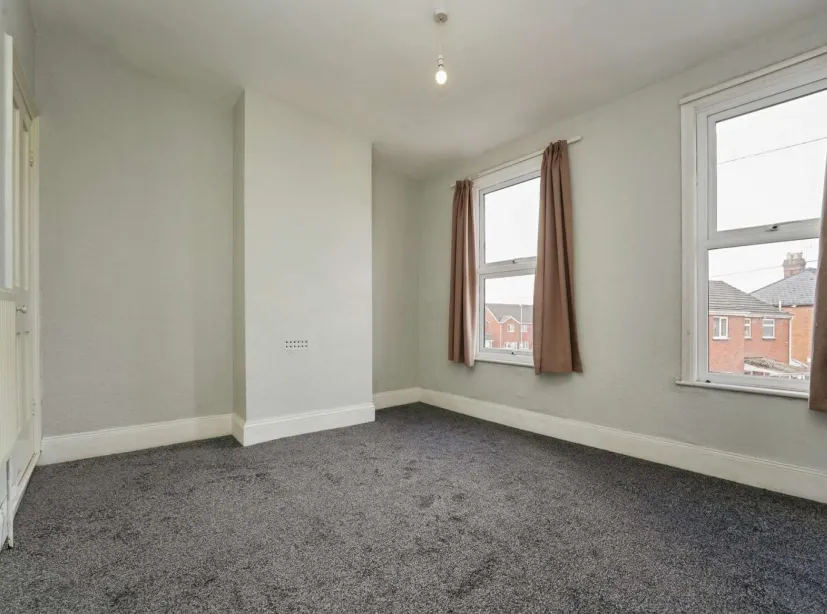 2 bed Semi-Detached