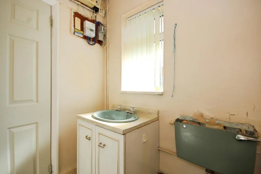 3 bed End of Terrace