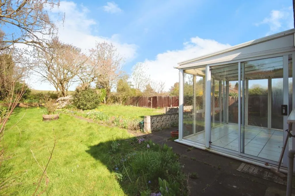 3 bed End of Terrace