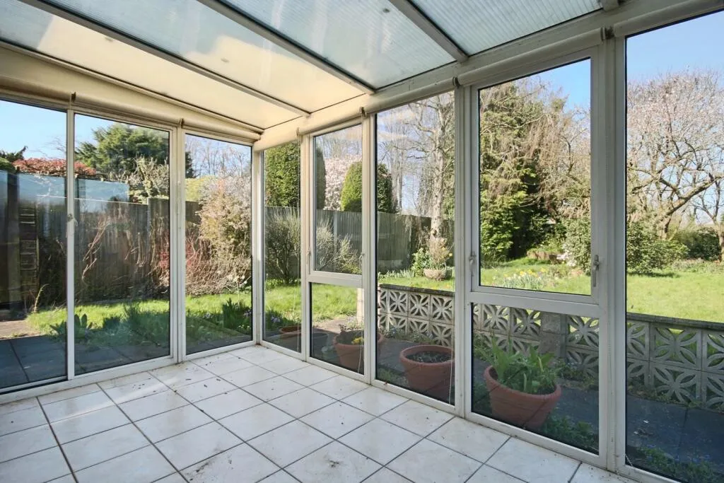 3 bed End of Terrace
