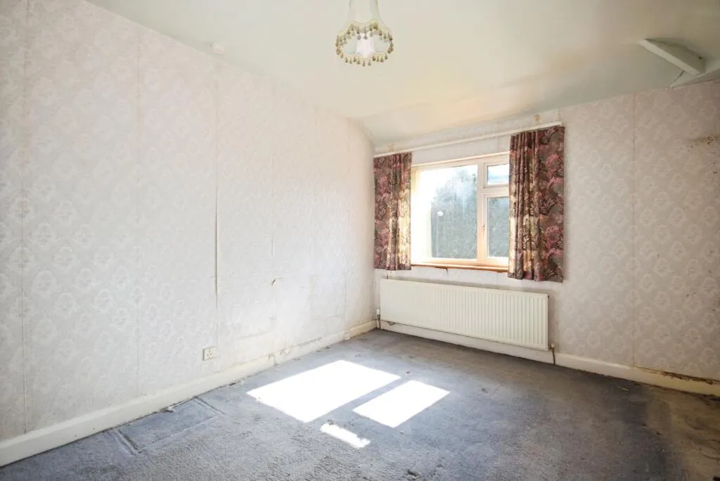 3 bed End of Terrace
