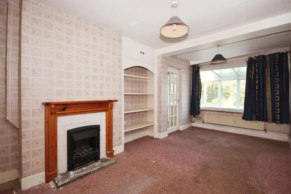 3 bed End of Terrace