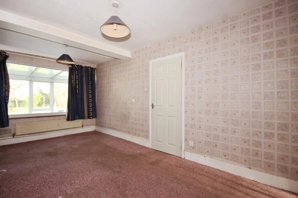 3 bed End of Terrace