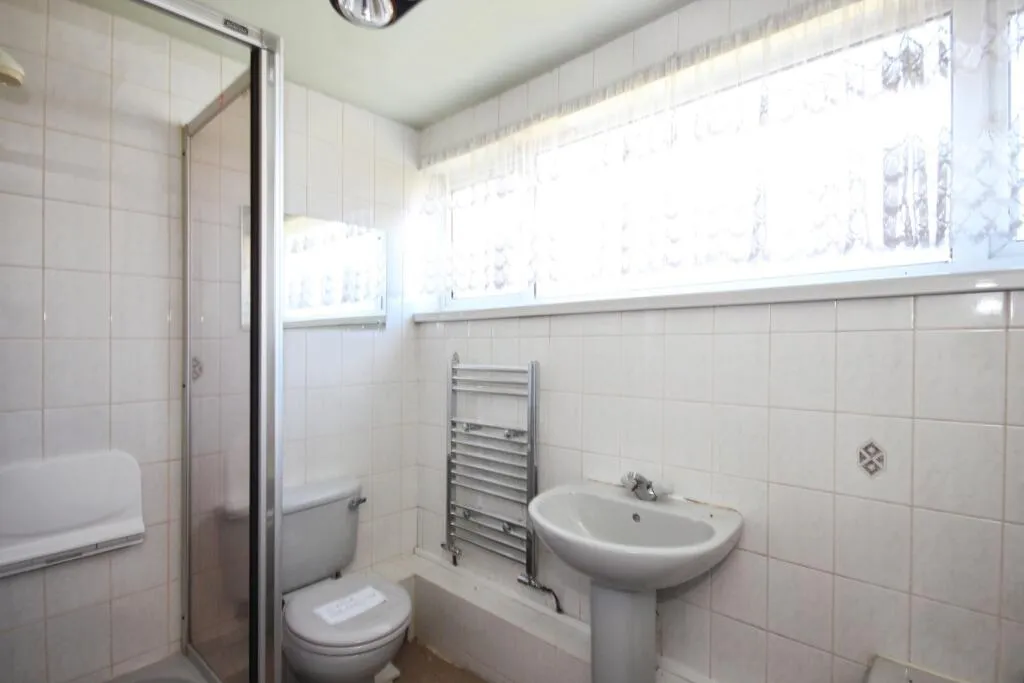 3 bed End of Terrace