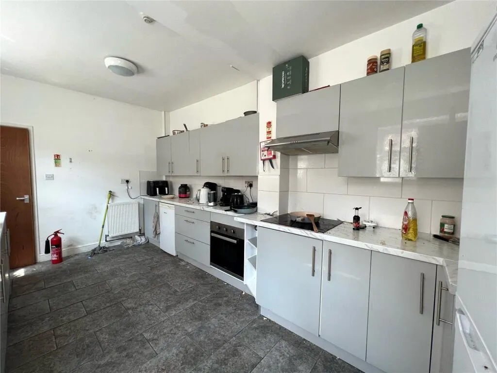 6 bed House Share