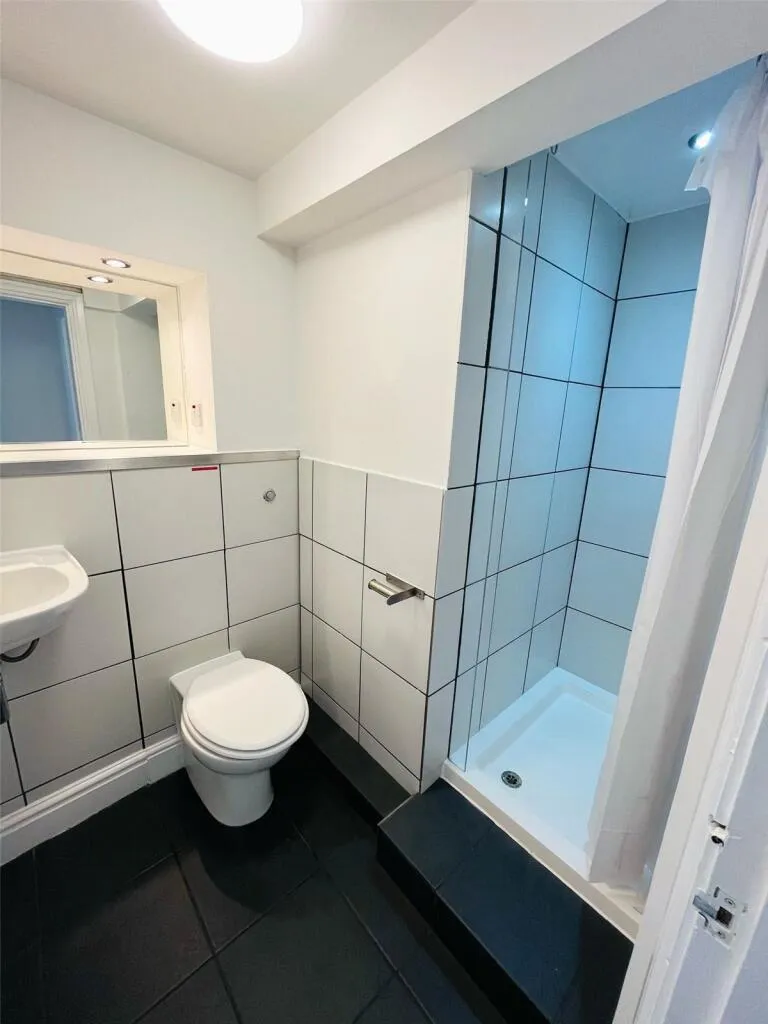 6 bed House Share