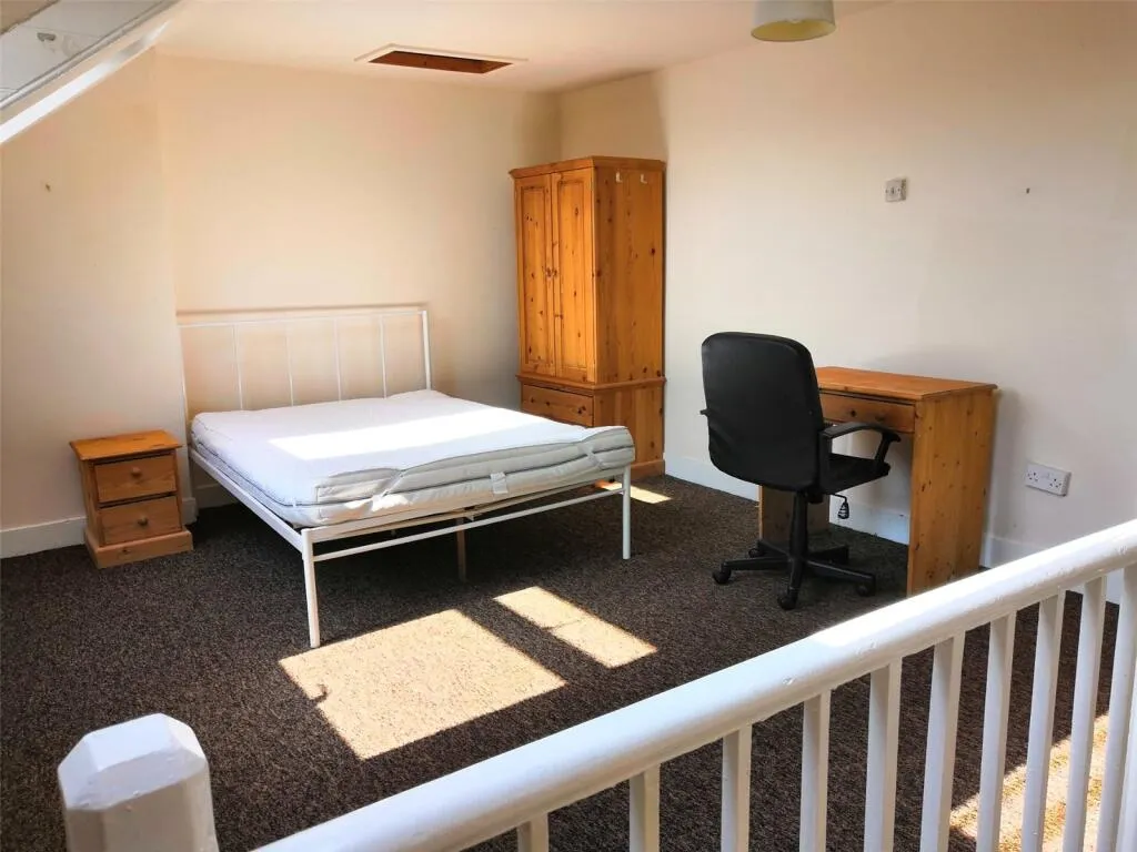 6 bed House Share