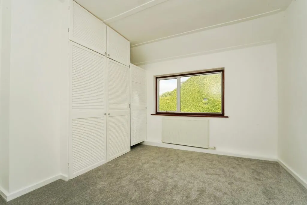 3 bed End of Terrace