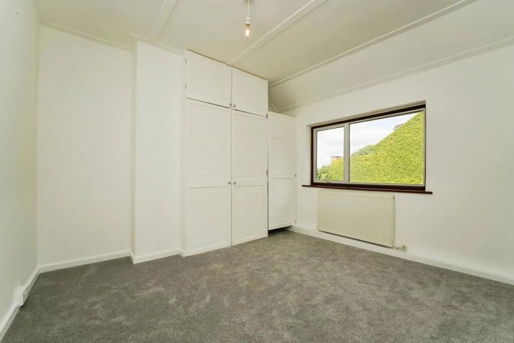 3 bed End of Terrace
