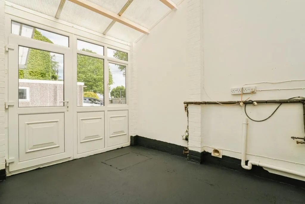 3 bed End of Terrace