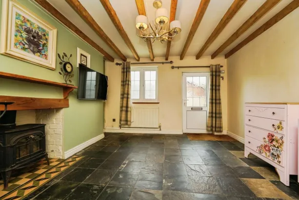 2 bed Cottage