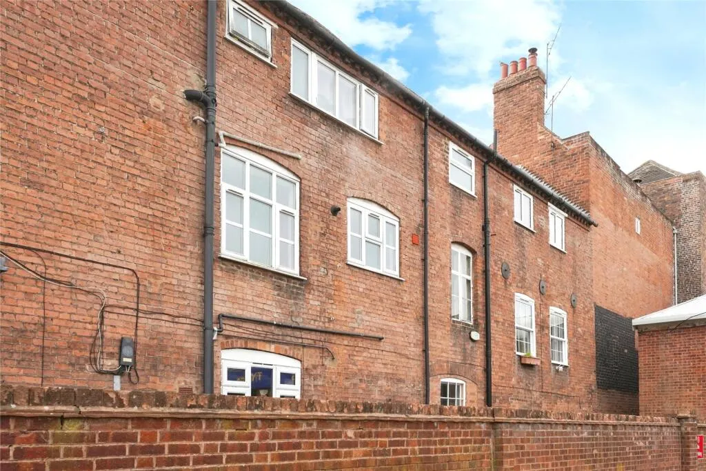 2 bed Town House