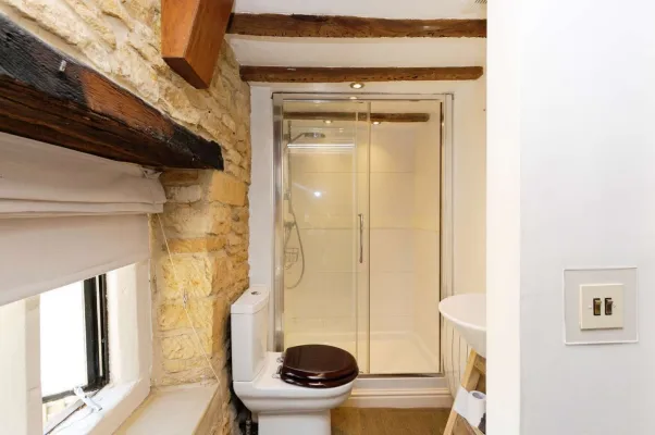 2 bed Character Property