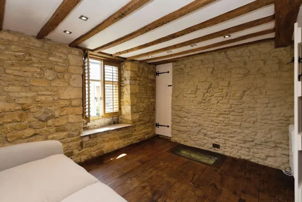 2 bed Character Property