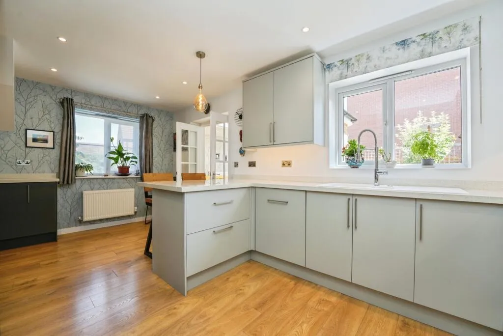3 bed Detached