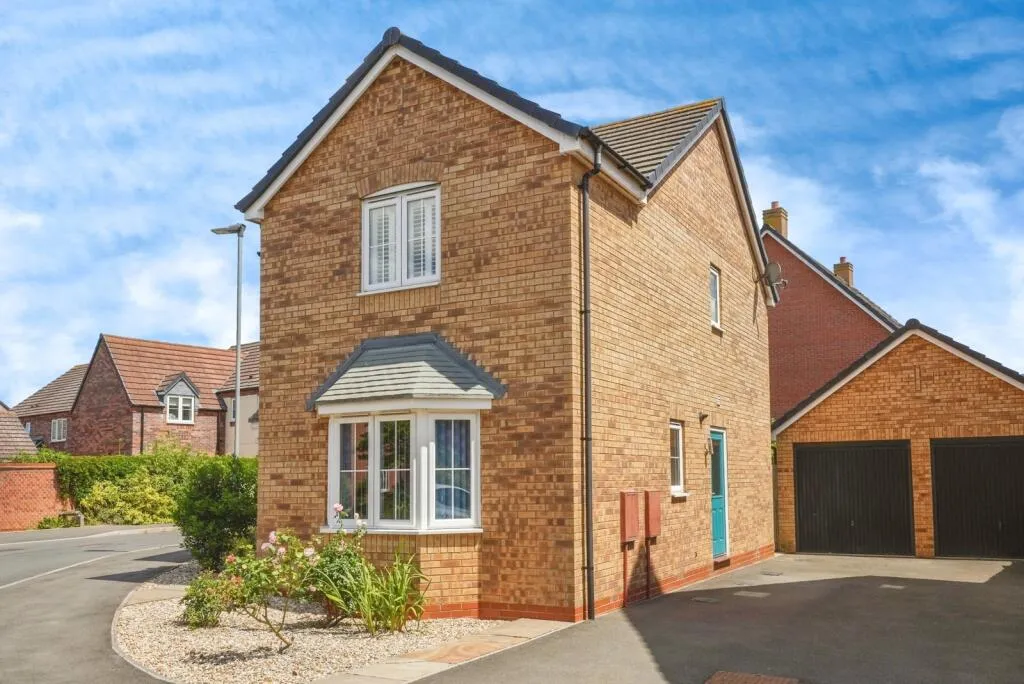 3 bed Detached