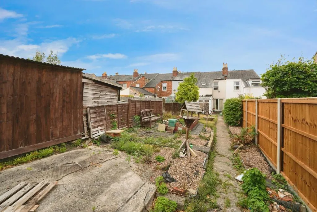 2 bed Terraced