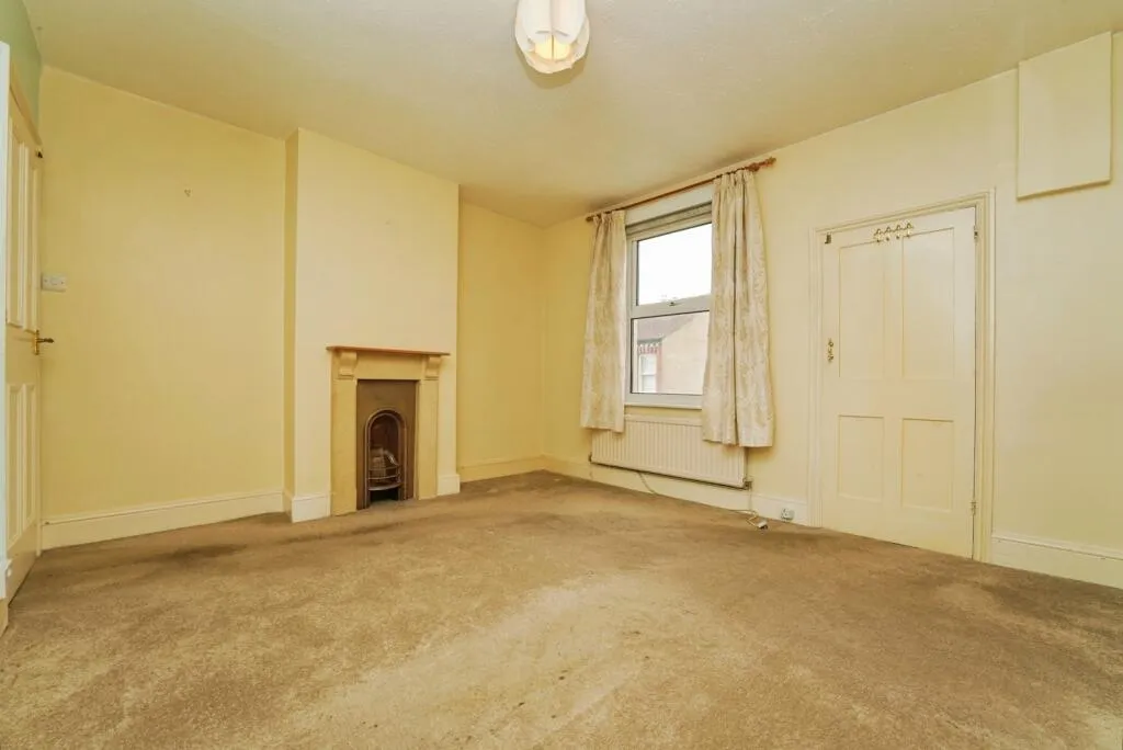 2 bed Terraced