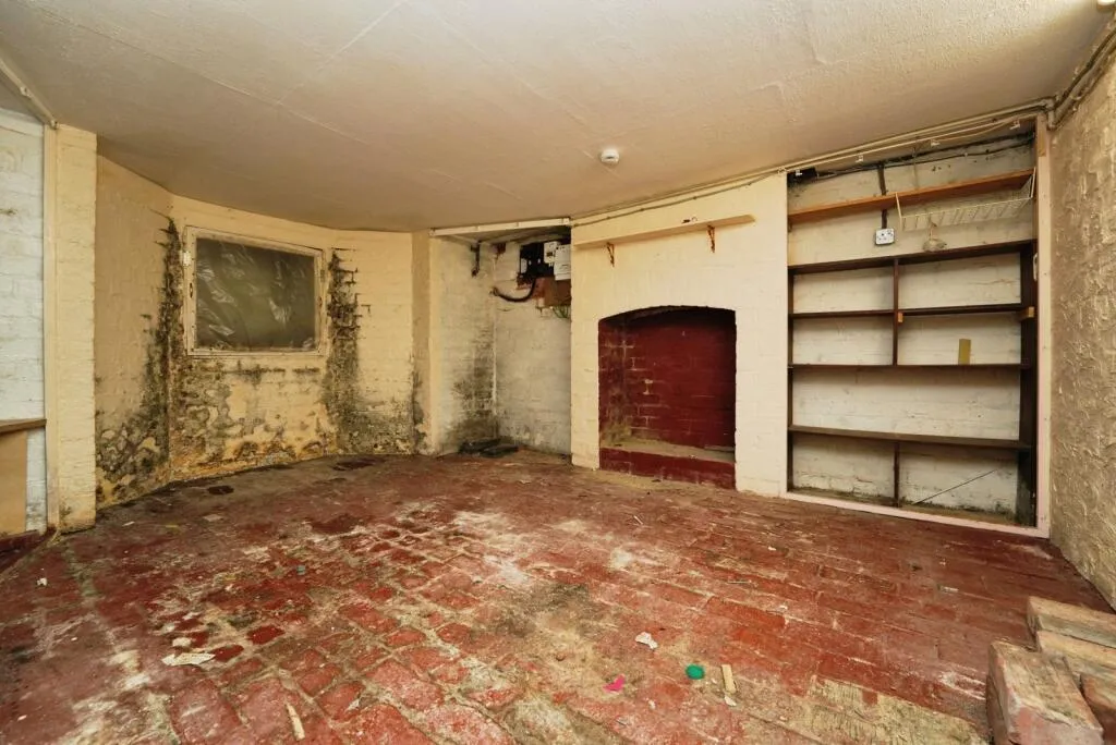 2 bed Terraced