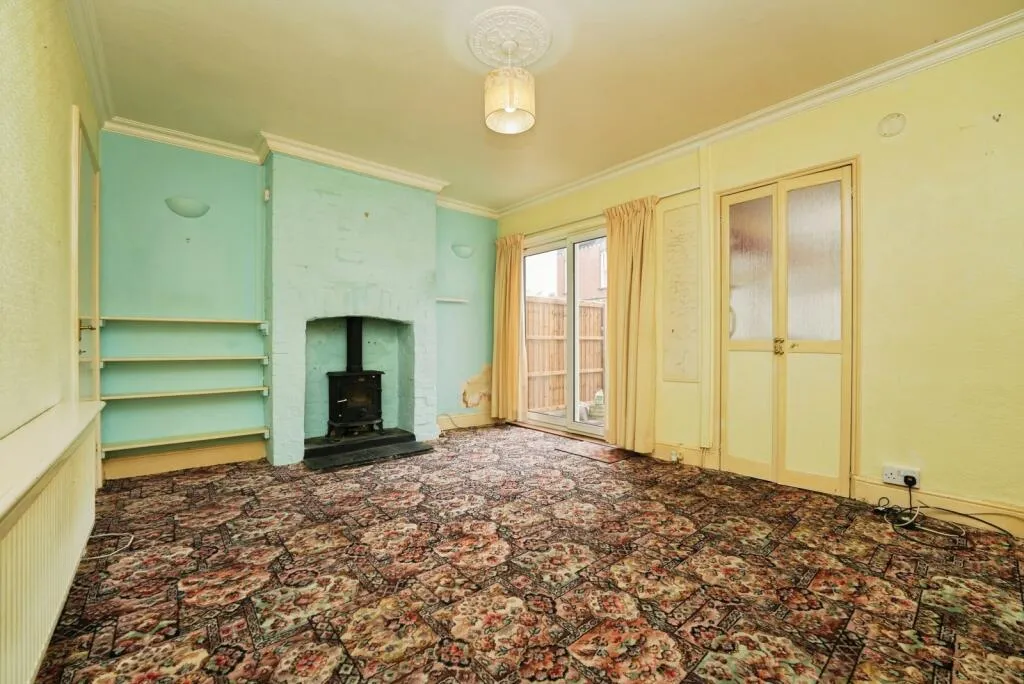 2 bed Terraced