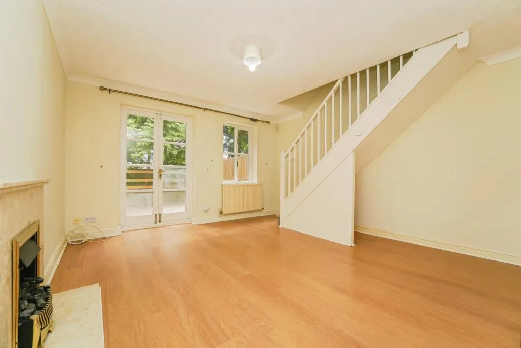 2 bed House