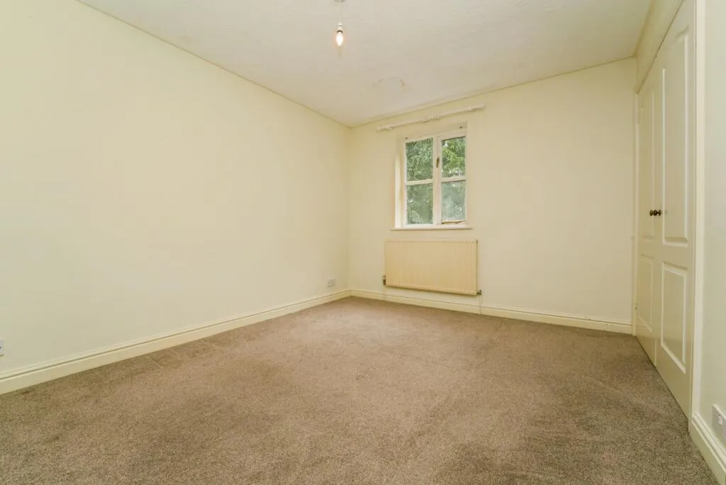 2 bed House