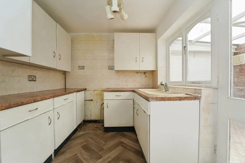 3 bed Semi-Detached Bungalow