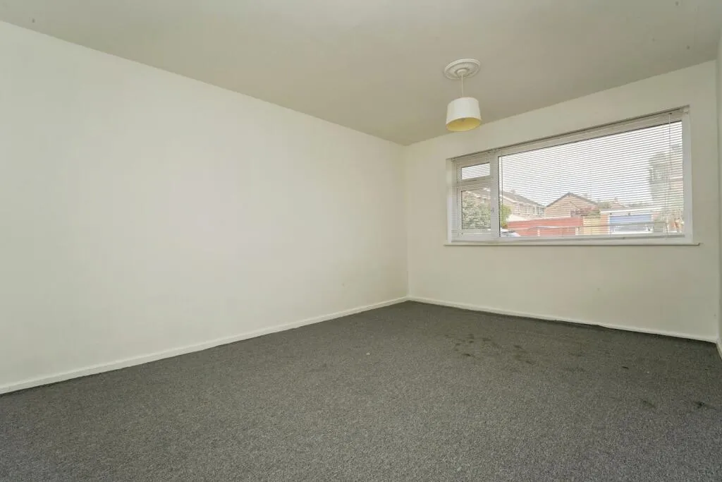 3 bed Semi-Detached Bungalow