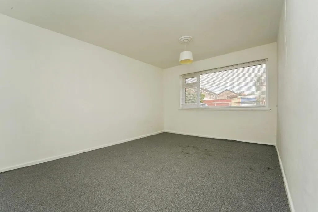 3 bed Semi-Detached Bungalow