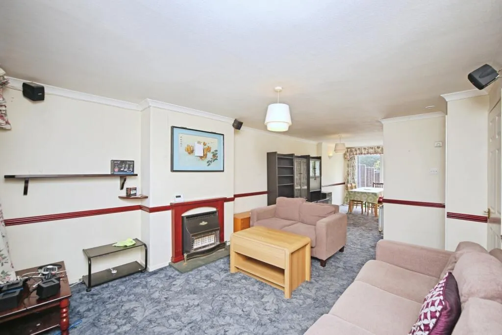 3 bed Semi-Detached