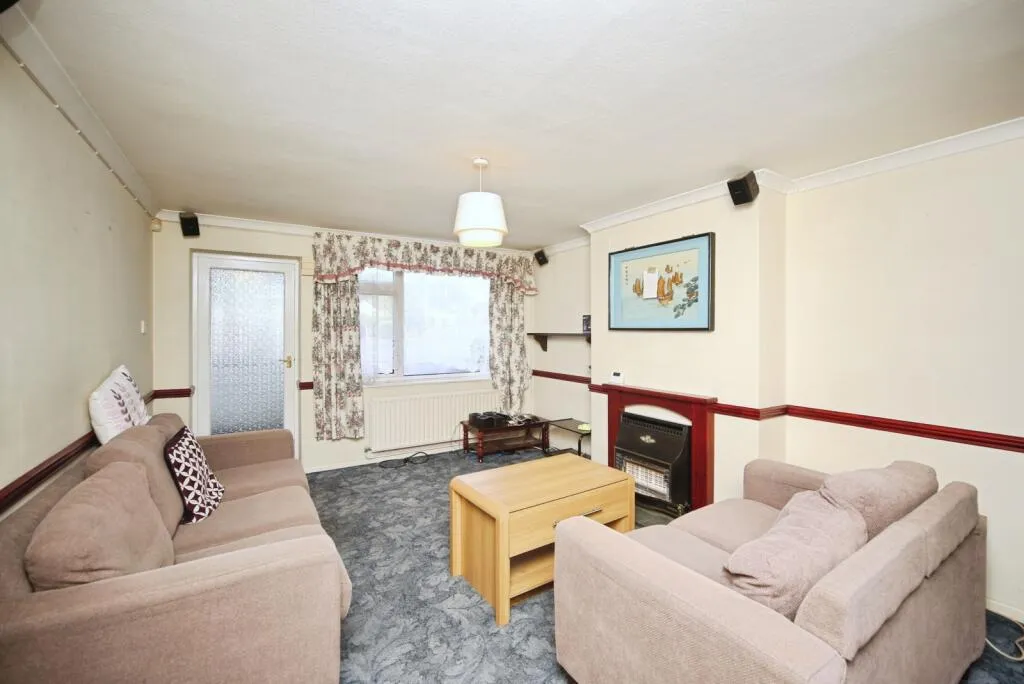 3 bed Semi-Detached