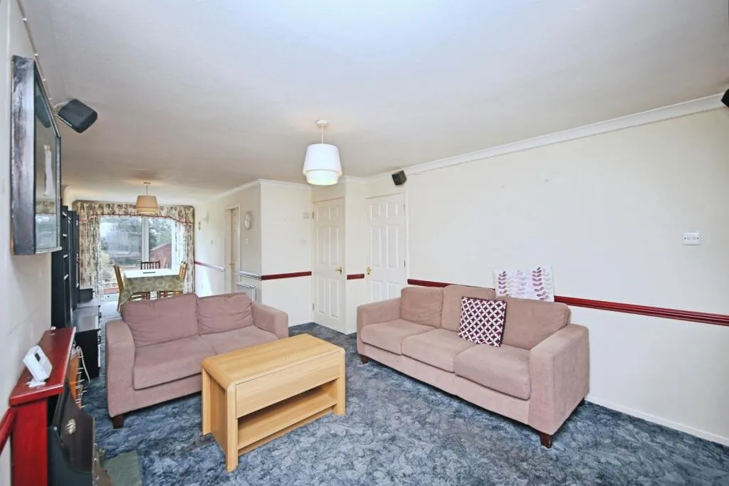 3 bed Semi-Detached
