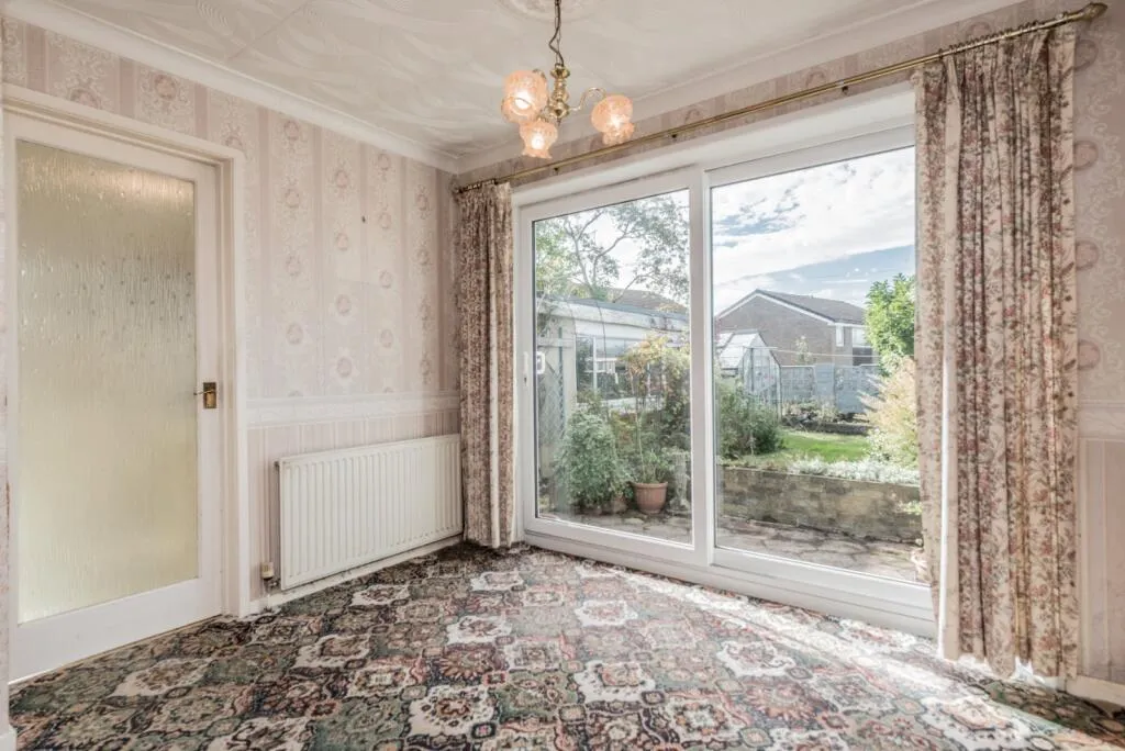 3 bed Semi-Detached Bungalow