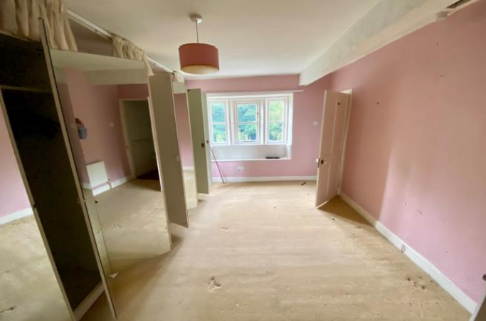 2 bed Character Property