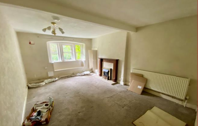 2 bed Character Property