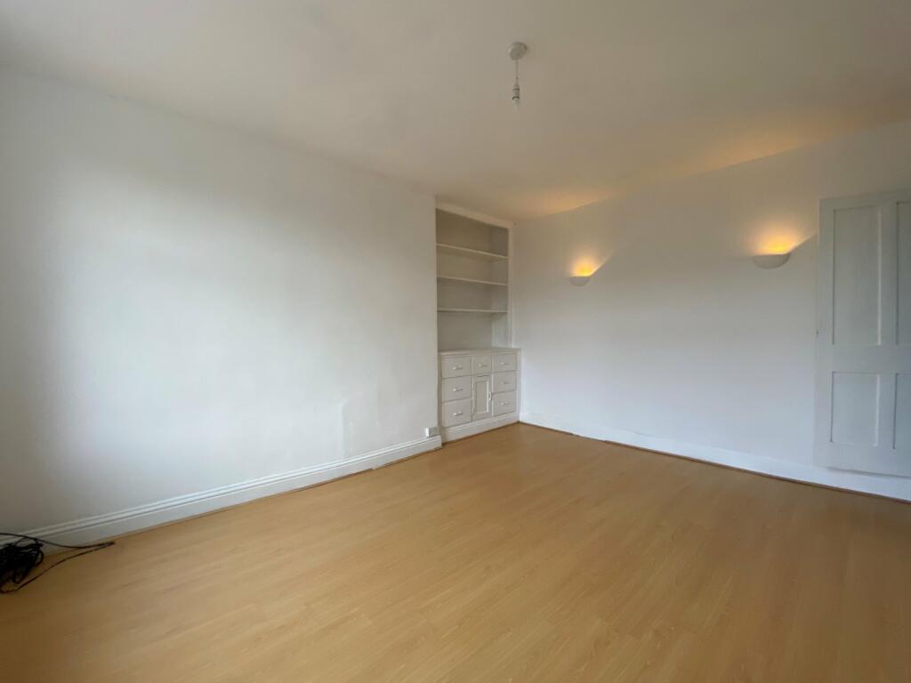 2 bed Terraced