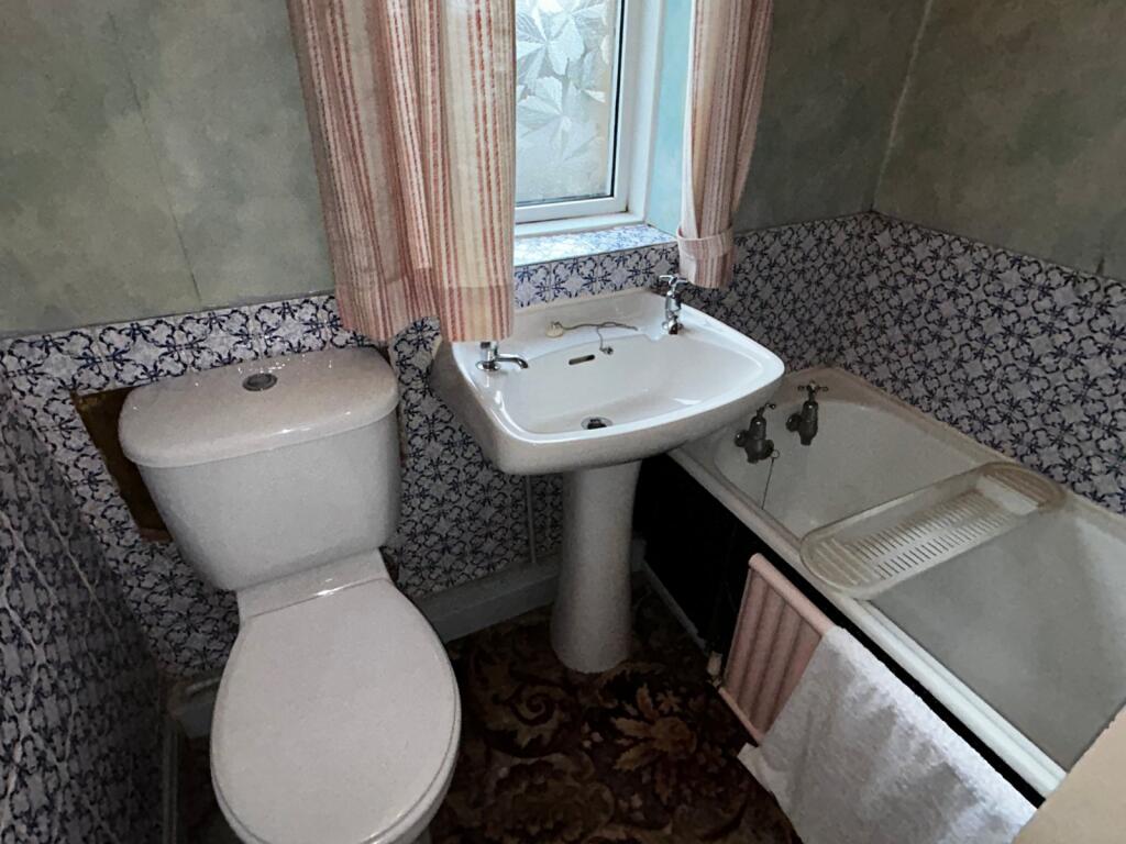 3 bed Semi-Detached