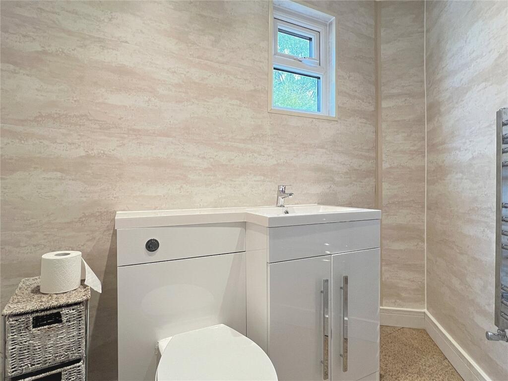5 bed Semi-Detached