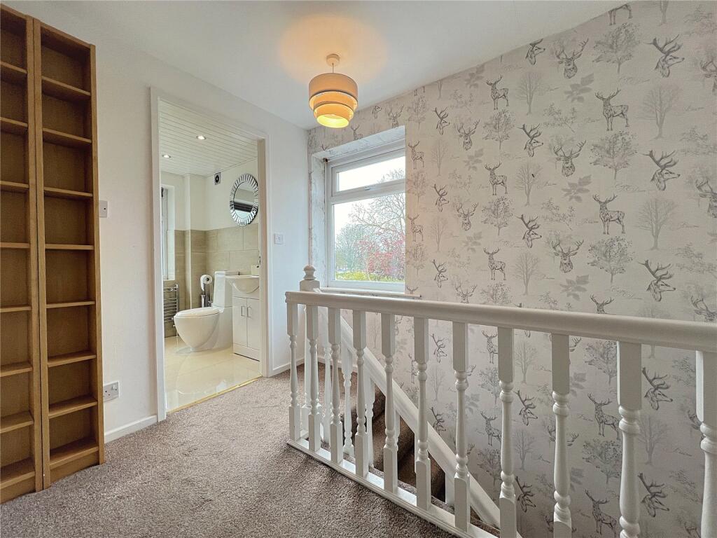 5 bed Semi-Detached