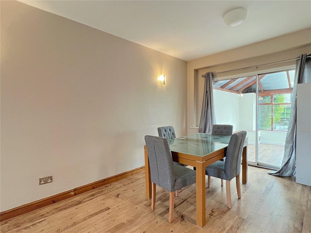 5 bed Semi-Detached
