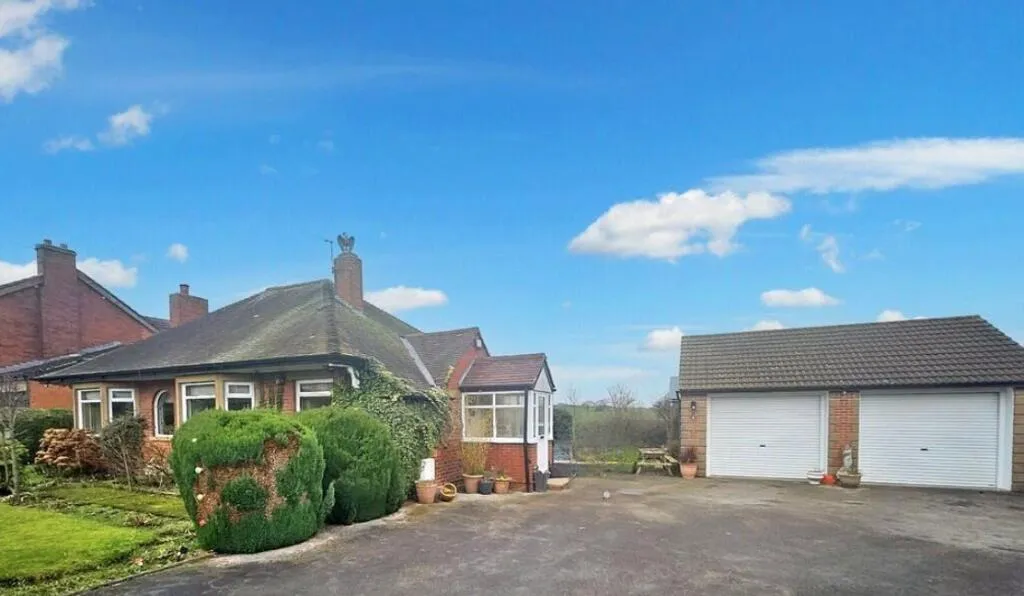 2 bed Detached Bungalow