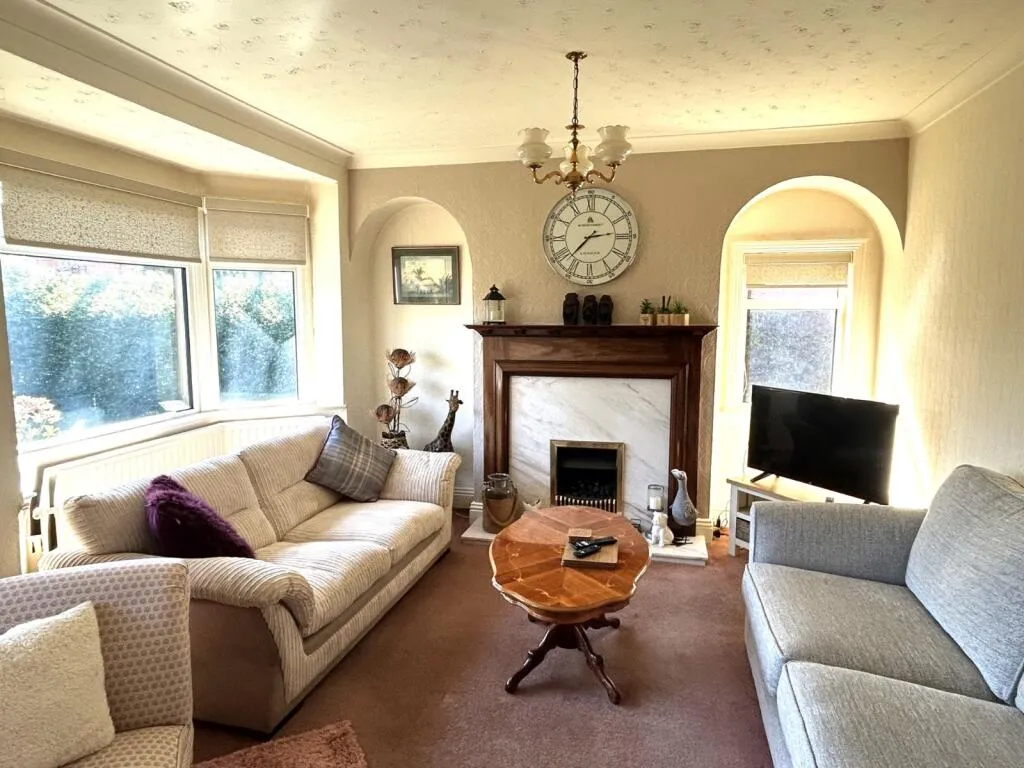 2 bed Detached Bungalow