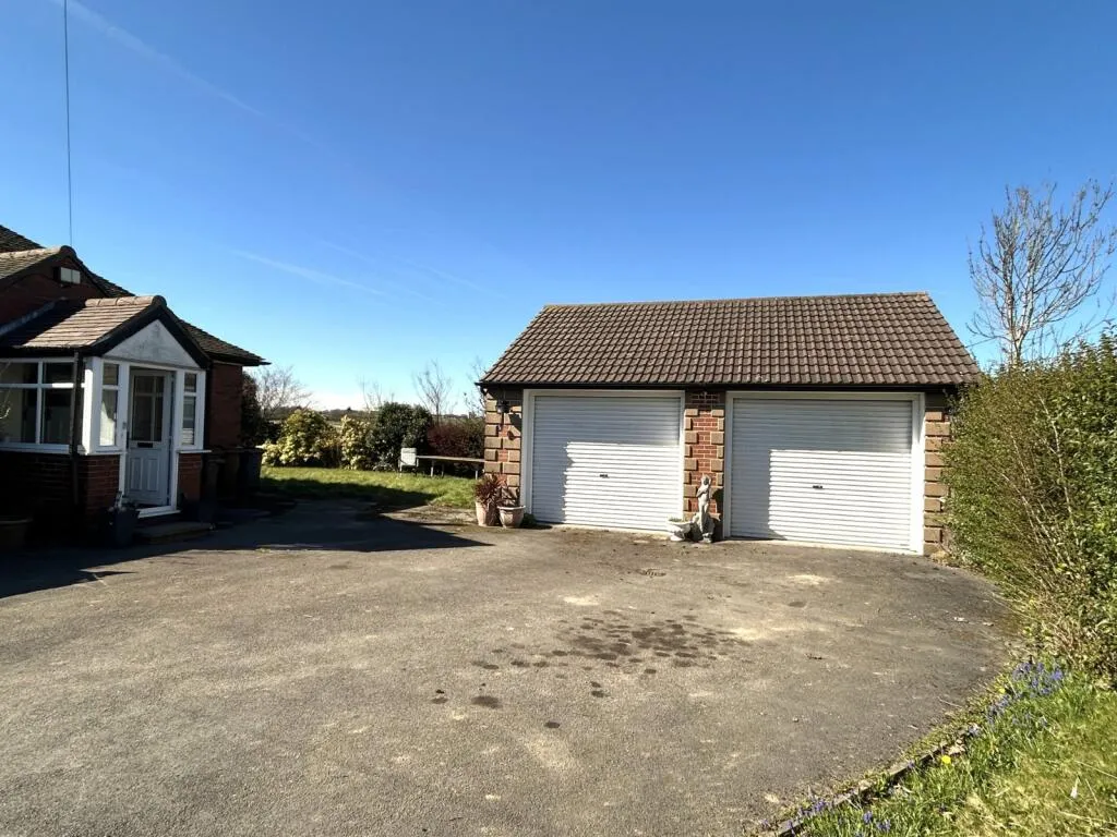 2 bed Detached Bungalow