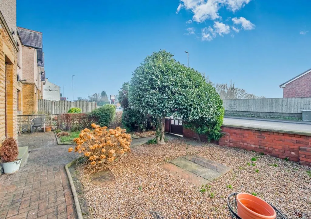 3 bed Semi-Detached