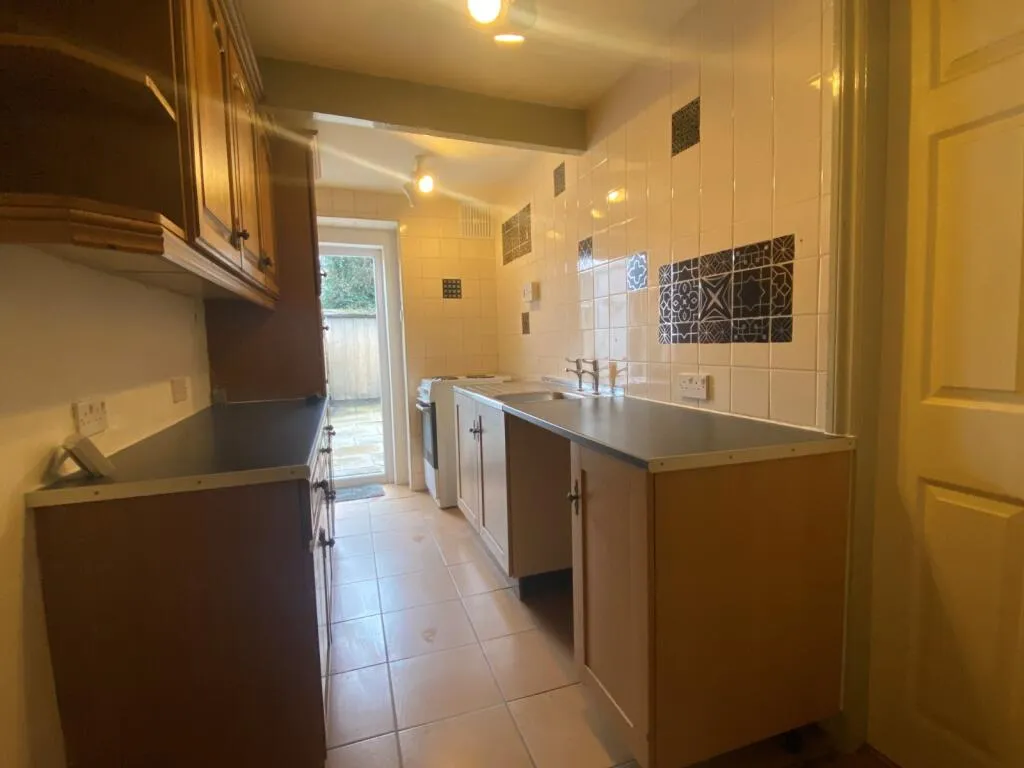 1 bed Character Property