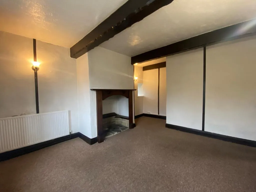 1 bed Character Property