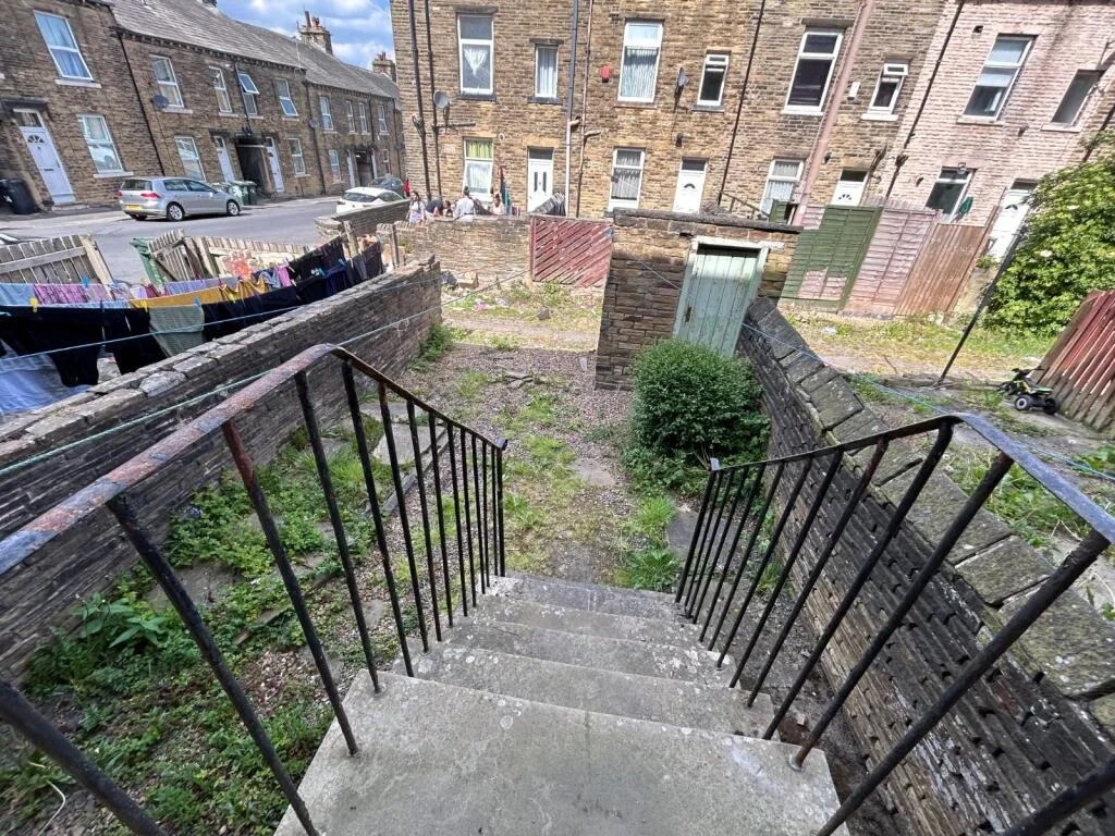 2 bed Terraced