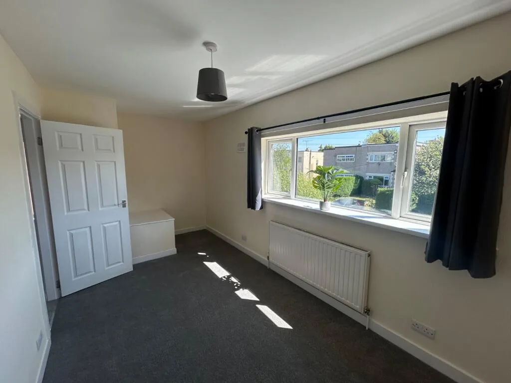 2 bed Semi-Detached