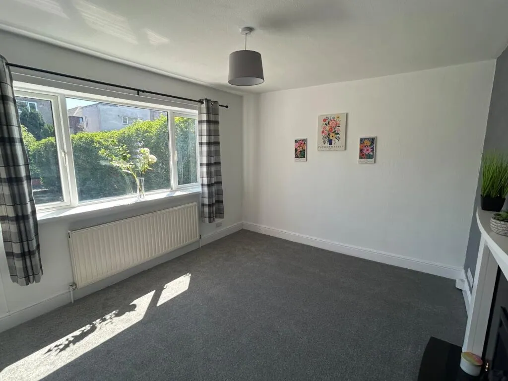 2 bed Semi-Detached