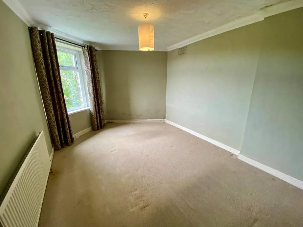 2 bed End of Terrace